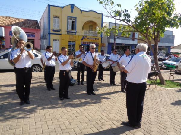 Solenidade marca abertura da Semana da P&aacute;tria em Floriano.(Imagem:FlorianoNews)