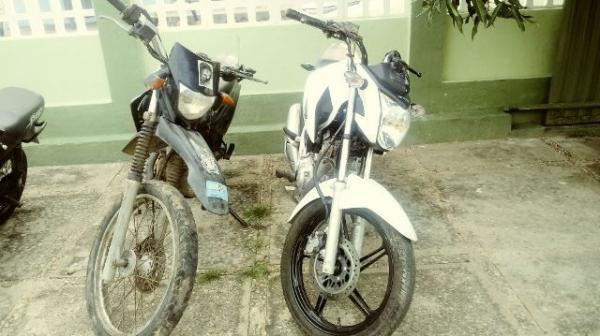 Motocicleta encontrada em córrego de Floriano pode ter sido roubada no Maranhão