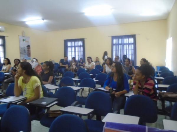 Professores participam de capacita&ccedil;&atilde;o para o Minist&eacute;rio com crian&ccedil;as.(Imagem:FlorianoNews)