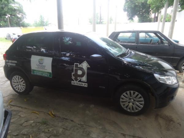 CIRETRAN de Floriano é contemplada com novo veículo
