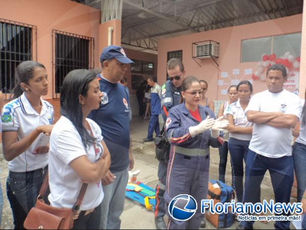 Col&eacute;gio T&eacute;cnico de Floriano comemora anivers&aacute;rio com Jornada Acad&ecirc;mica.(Imagem:FlorianoNews)