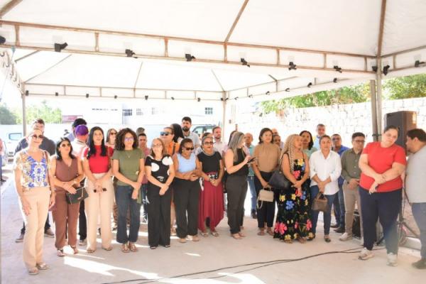 129 ANOS: Prefeitura de Floriano entrega pavimentação no bairro Rede Nova executada com recursos próprios(Imagem:Secom)