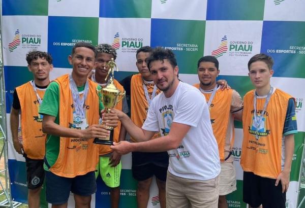  Projeto da Secepi instala tr&ecirc;s escolas de futebol de base em Beneditinos(Imagem:Divulga&ccedil;&atilde;o)
