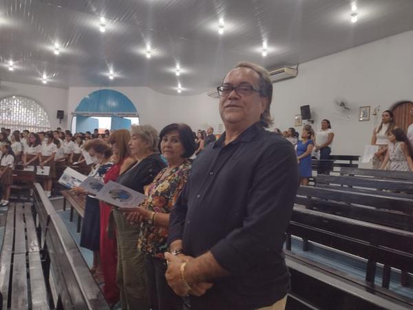 Celebra&ccedil;&atilde;o Eucar&iacute;stica marca os 54 anos de funda&ccedil;&atilde;o do Col&eacute;gio Industrial S&atilde;o Francisco de Assis em Floriano.(Imagem:FlorianoNews)