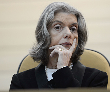 STF suspende reajuste de 10% nos planos de saúde