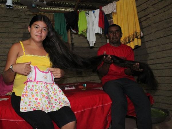 Casal espera ansioso pela primeira filha e quer comprar enxoval com dinheiro do cabelo de Rosilene.(Imagem:Patr&iacute;cia Andrade/G1)