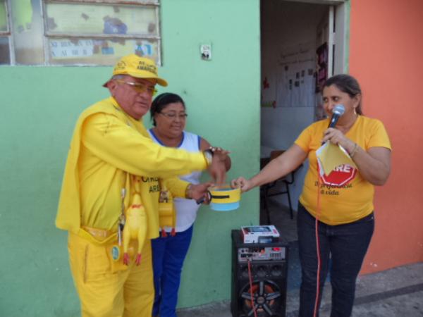 Professora Ros&aacute;rio ganha tablet em sorteio da Escola Mega de Floriano.(Imagem:FlorianoNews)