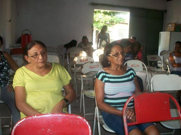 Toma posse nova Diretoria da Associa&ccedil;&atilde;o de Moradores do bairro Bom lugar.(Imagem:FlorianoNews)
