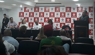 Gleisi Hoffmann inicia debate sobre o PT nas eleições estaduais