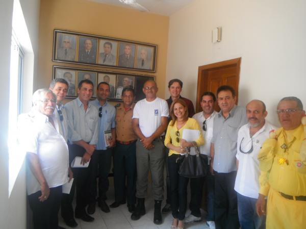 Gilberto Jr participou de reuni&atilde;o para tra&ccedil;ar plano de seguran&ccedil;a no carnaval 2013.(Imagem:FlorianoNews)