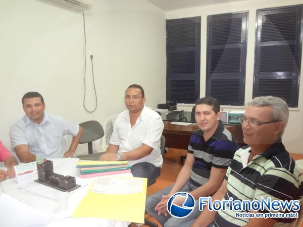 Comiss&atilde;o Organizadora do Carnaval realizou reuni&atilde;o de trabalho.(Imagem:FlorianoNews)