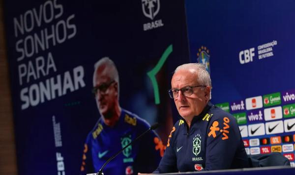 Seleção inspira o mundo e precisa voltar a vencer, diz Dorival Júnior