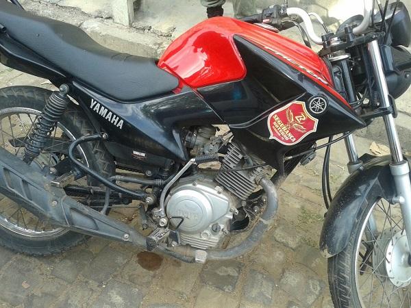 Guarda noturno tem motocicleta tomada de assalto em Floriano