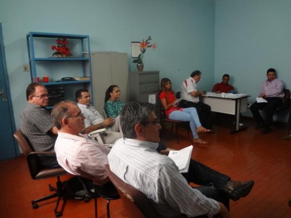 Sindicato dos Comerci&aacute;rios realiza reuni&atilde;o com a categoria.(Imagem:FlorianoNews)