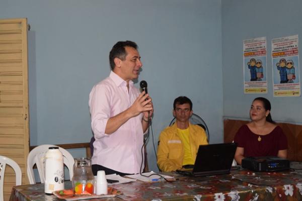 Prefeito Gilberto J&uacute;nior se re&uacute;ne com lideran&ccedil;as da zona rural(Imagem:Secom)