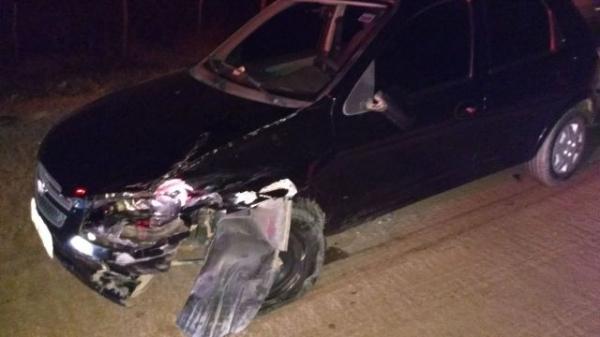 Casal fica ferido em colisão entre automóvel e motocicleta em Floriano.(Imagem:FlorianoNews)