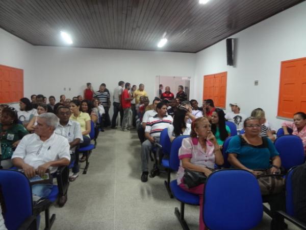COEF realiza pr&eacute;-programa&ccedil;&atilde;o para o Carnaval 2012.(Imagem:FlorianoNews)