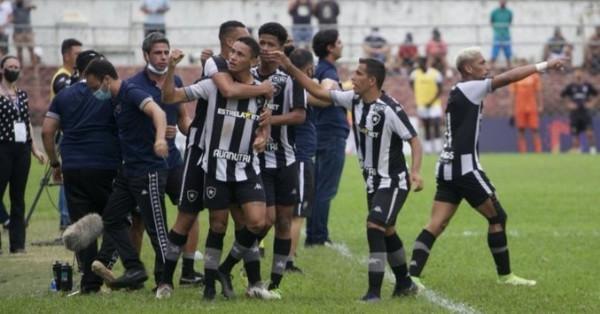 Botafogo duela contra o América-MG por vaga na semifinal