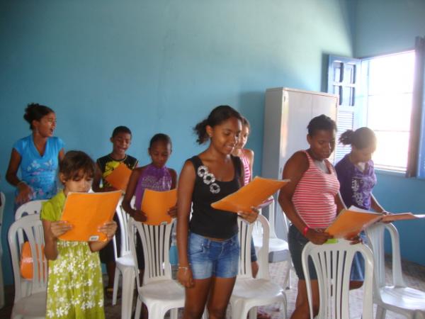 O coral &eacute; formado por crian&ccedil;as da rede p&uacute;blica de ensino de Floriano(Imagem:reda&ccedil;&atilde;o)