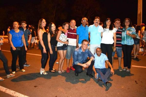Arrast&atilde;o atrai milhares de pessoas &agrave; Avenida Beira Rio no anivers&aacute;rio da cidade.(Imagem:Secom)