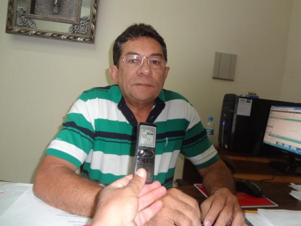 "Estamos concretizando o maior sonho de nosso povo", diz prefeito baronense