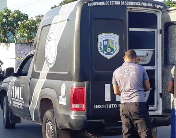 Homem é encontrado morto em via pública no litoral do Piauí