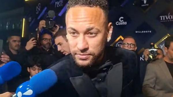 Neymar diz que está mais perto de renovar com o Santos: "De 0 a 10, 7"