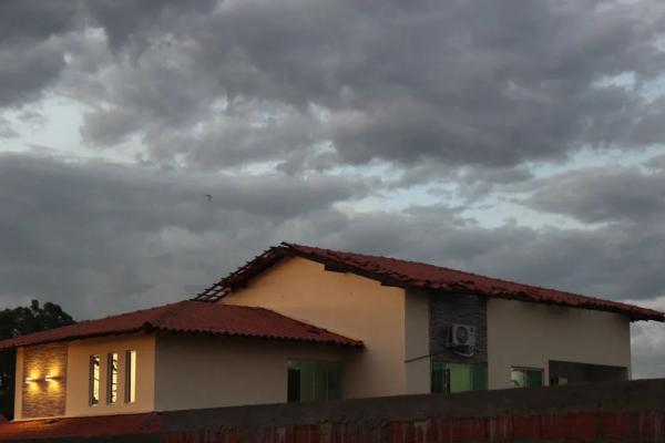 Inmet emite alerta amarelo de chuvas intensas para 59 cidades do Piauí