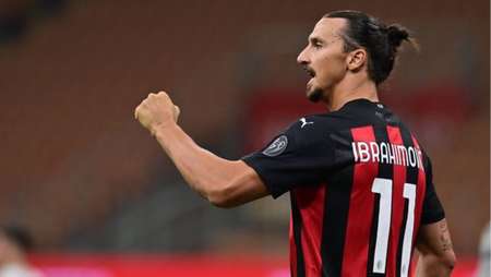Ibrahimovic testa positivo para covid-19 e desfalca Milan em jogo da Liga Europa