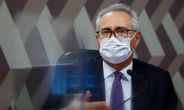 Renan Calheiros adia entrega do relatório da CPI da Covid para outubro
