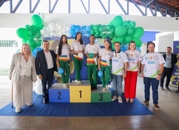 Estudantes do Ceti Cristino Castelo Branco recebem mobilização para ONEE 2025