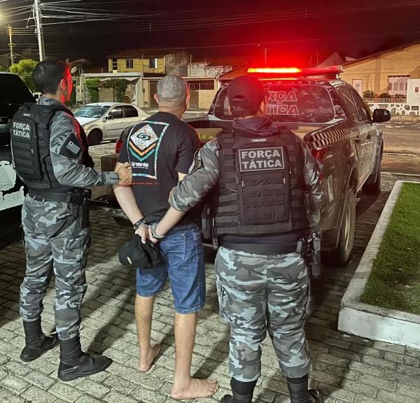 Homem é preso por tentar furtar mais de 500 pacotes de café e outras mercadorias em Parnaíba