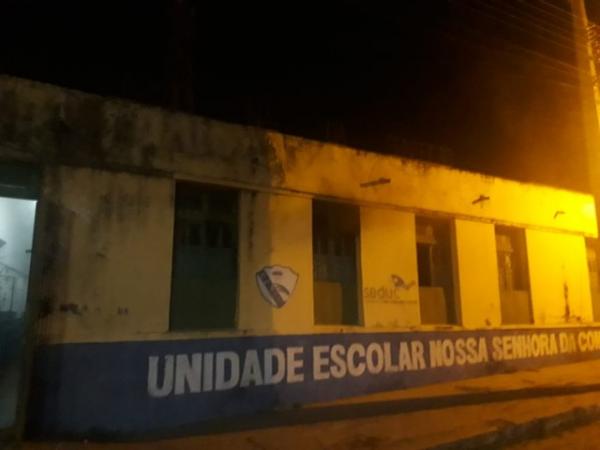 Incêndio destrói equipamentos em escola da rede estadual de Barras
