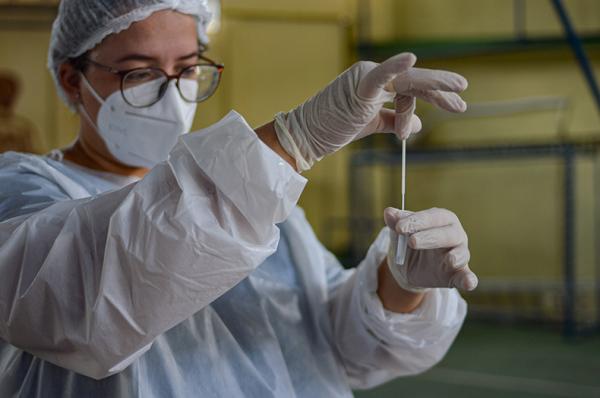 Fevereiro registra quase 21 mil casos de covid no Piauí e 247 mortes, diz Sesapi