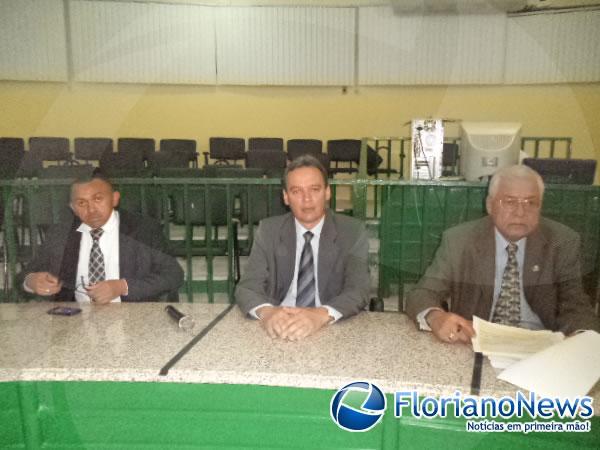 C&acirc;mara realiza audi&ecirc;ncia p&uacute;blica sobre o or&ccedil;amento municipal de 2016.(Imagem:FlorianoNews)