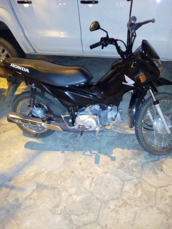 Moto apreendida junto aos meliantes(Imagem:Divulga&ccedil;&atilde;o/PM)