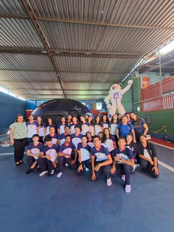 Planetário Móvel encanta alunos da Escola Pequeno Príncipe em Floriano
