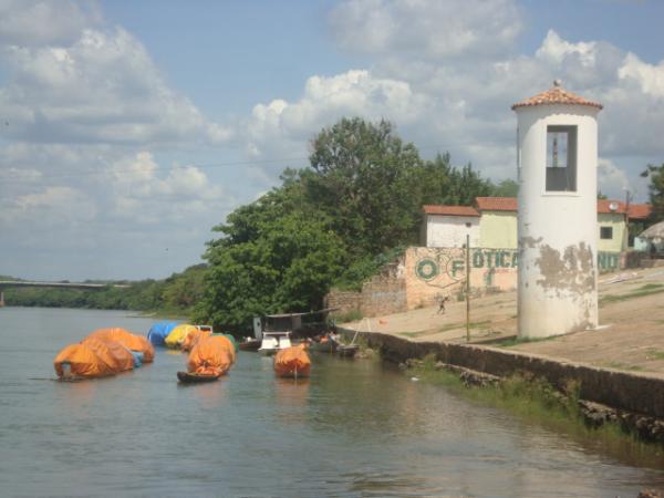 Farol do cais de Floriano(Imagem:reda&ccedil;&atilde;o)