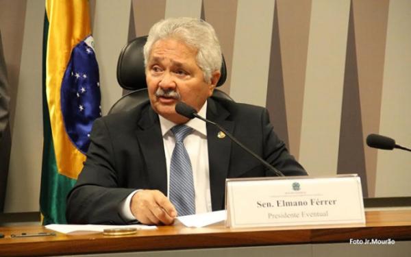 Elmano Férrer anuncia a retomada de mais 40 obras no Piauí