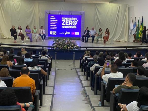 Ministra das Mulheres encerra visita ao Piauí com o lançamento da Mobilização Nacional pelo Feminic