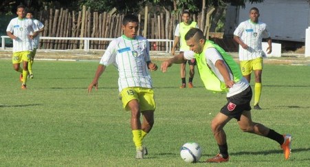 Com briga no fim, Flamengo-PI vence amistoso contra o Racing por 4 a 1