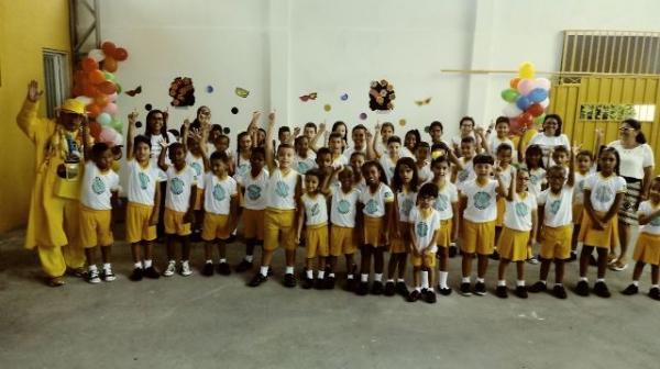 Escola Mega de Floriano inicia ano letivo 2018 do ensino fundamental menor