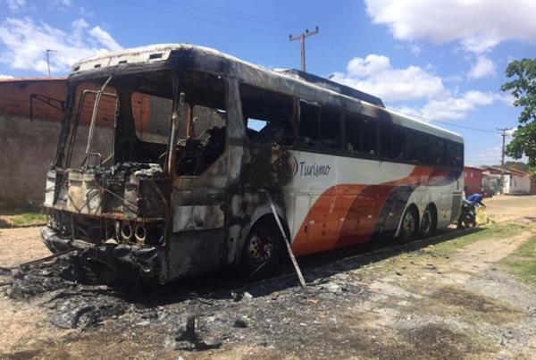 Cinco são presos na 2ª fase da operação que investiga incêndios a ônibus em Teresina