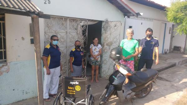 Rotary realiza entrega de cadeira de rodas.(Imagem:Divulga&ccedil;&atilde;o)