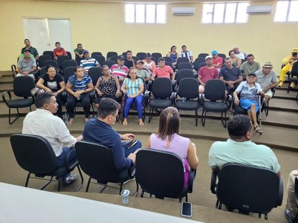 Prefeitura de Floriano promove reuni&atilde;o com permission&aacute;rios do Mercado Municipal(Imagem:Reprodu&ccedil;&atilde;o/Secom)