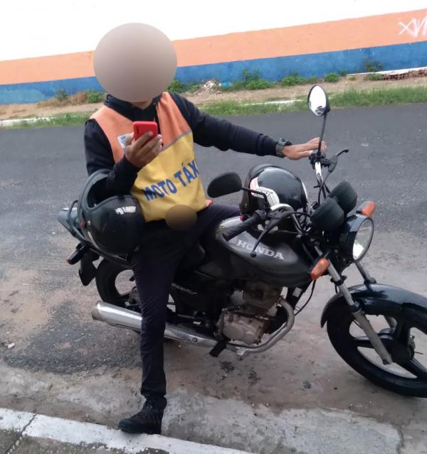 Jovem denuncia que mototaxista mostrou pênis e se masturbou durante corrida em Teresina