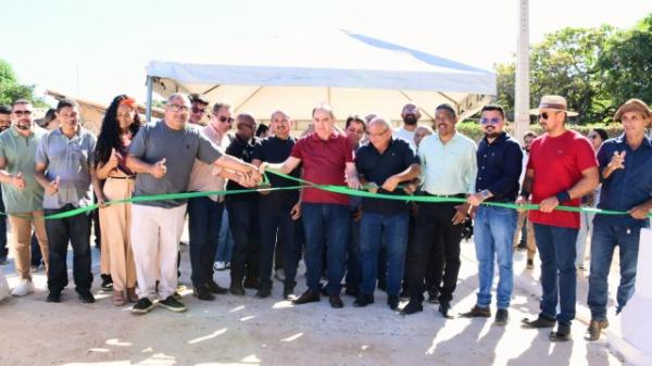 Poder Legislativo participa da abertura da programação de aniversário de Floriano