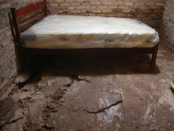 piso encharcado(Imagem:reda&ccedil;&atilde;o)