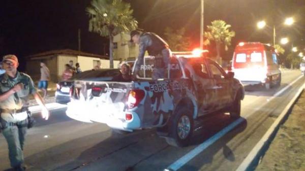 Em Floriano bandido tenta atirar em policial e é alvejado na perna