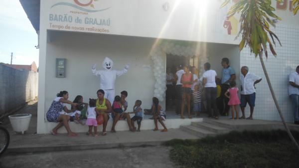 Bar&atilde;o de Graja&uacute; realizou campanha de vacina&ccedil;&atilde;o contra a poliomielite.(Imagem:FlorianoNews)
